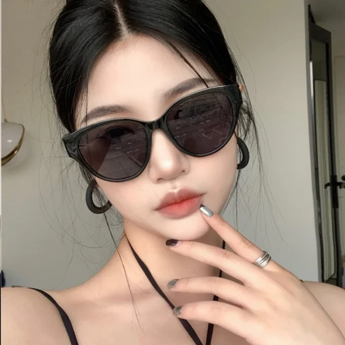 Fashion Sexy Cat Eye Triangle Sunglasses Retro Female Eyewear Uv400 Sun Glasses Polarized Streetwear Trending Ladies 2