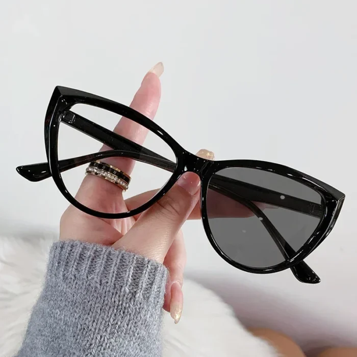 Photochromic Anti Blue Light Glasses Women Men Cat Eye Discolored Blue Light Goggle Clear Colorchanging Sunglasses 2