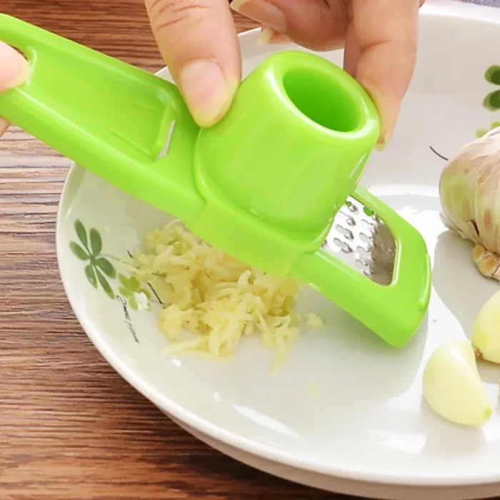 1pcs Garlic Crusher Press Multi Functional Manual Ginger Garlic Grinding Grater Cutter Garlic Peeler Kitchen Tools 2.webp
