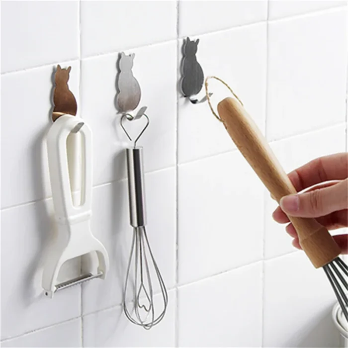 2pcs Cat Pattern Storage Holder Adhesive Hooks For Bathroom Kitchen Hanger Shelves Storage Organizers Gadgets Home