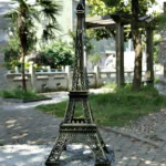 Paris Effiel Tower Figures Statues Building Model Fashion Romantic Retro Bronze Sculpture Home Desktop Metal Decorative 1 1.webp