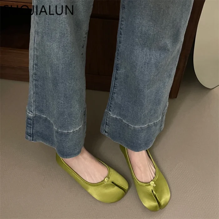 Suojialun Spring New Women Flat Shoes Fashion Green Ladies Casual Slip On Ballerinas Shoes Soft Flat 4